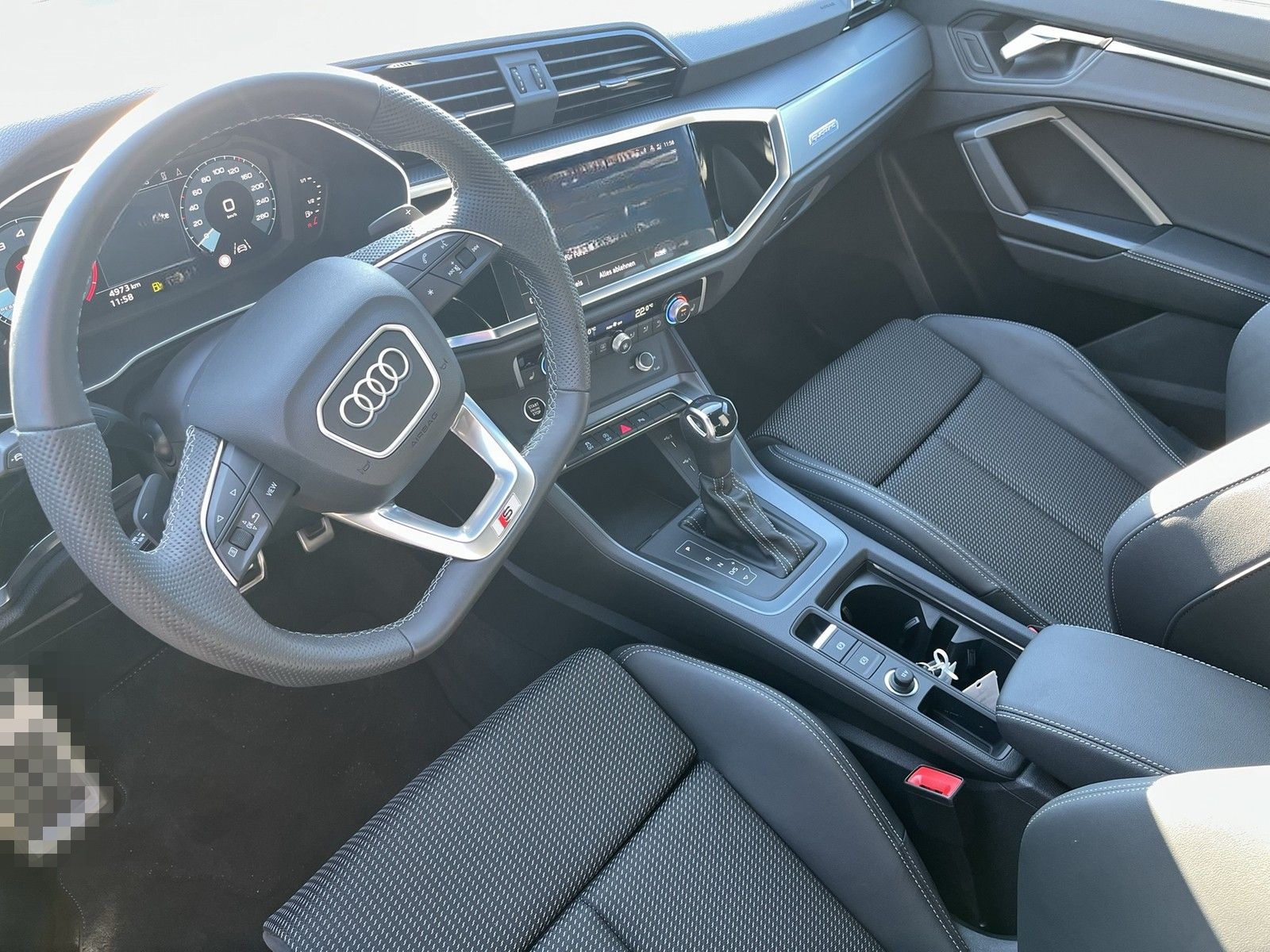Audi Q3 40 TFSI quattro S line foto 8