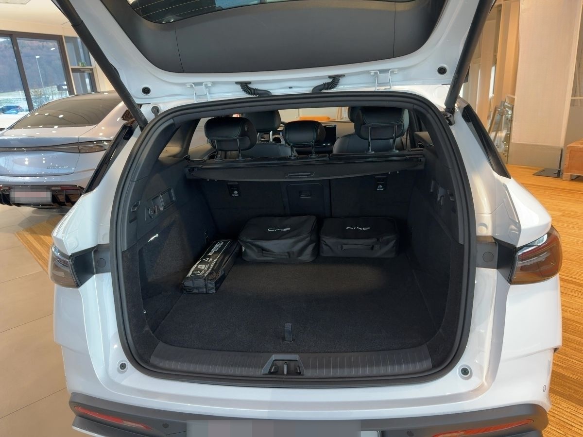 BYD SEAL 6 DM-i Touring Boost foto 13