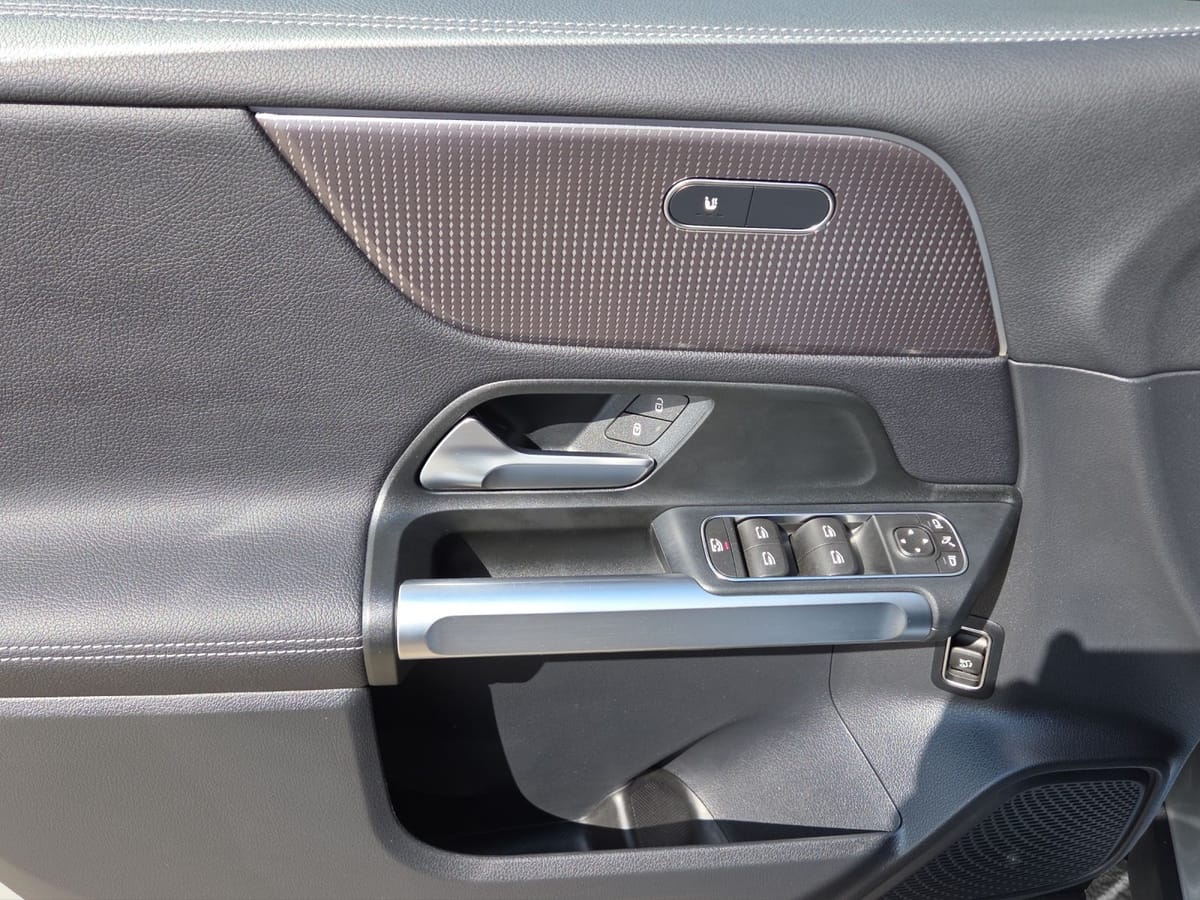 Mercedes-Benz EQB 250 Progressive  Navi LED Kamera PDC LM Temp foto 6