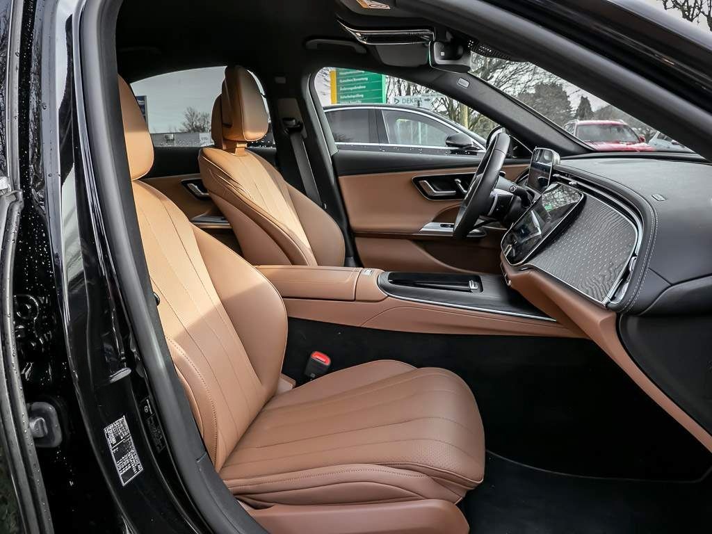 Mercedes-Benz E 220 d AMG Advanced PLUS AHK 20 Zoll Distronic foto 4