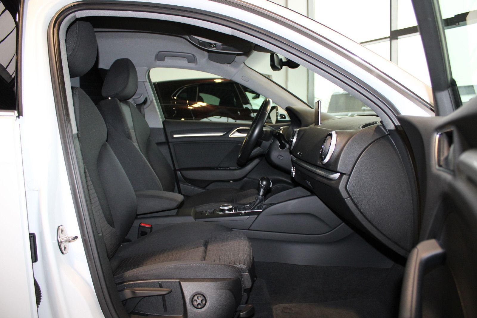 Audi A3 SPORTBACK 150PS ULTRA SPORT/VIRTUAL/HIFI/17" foto 16