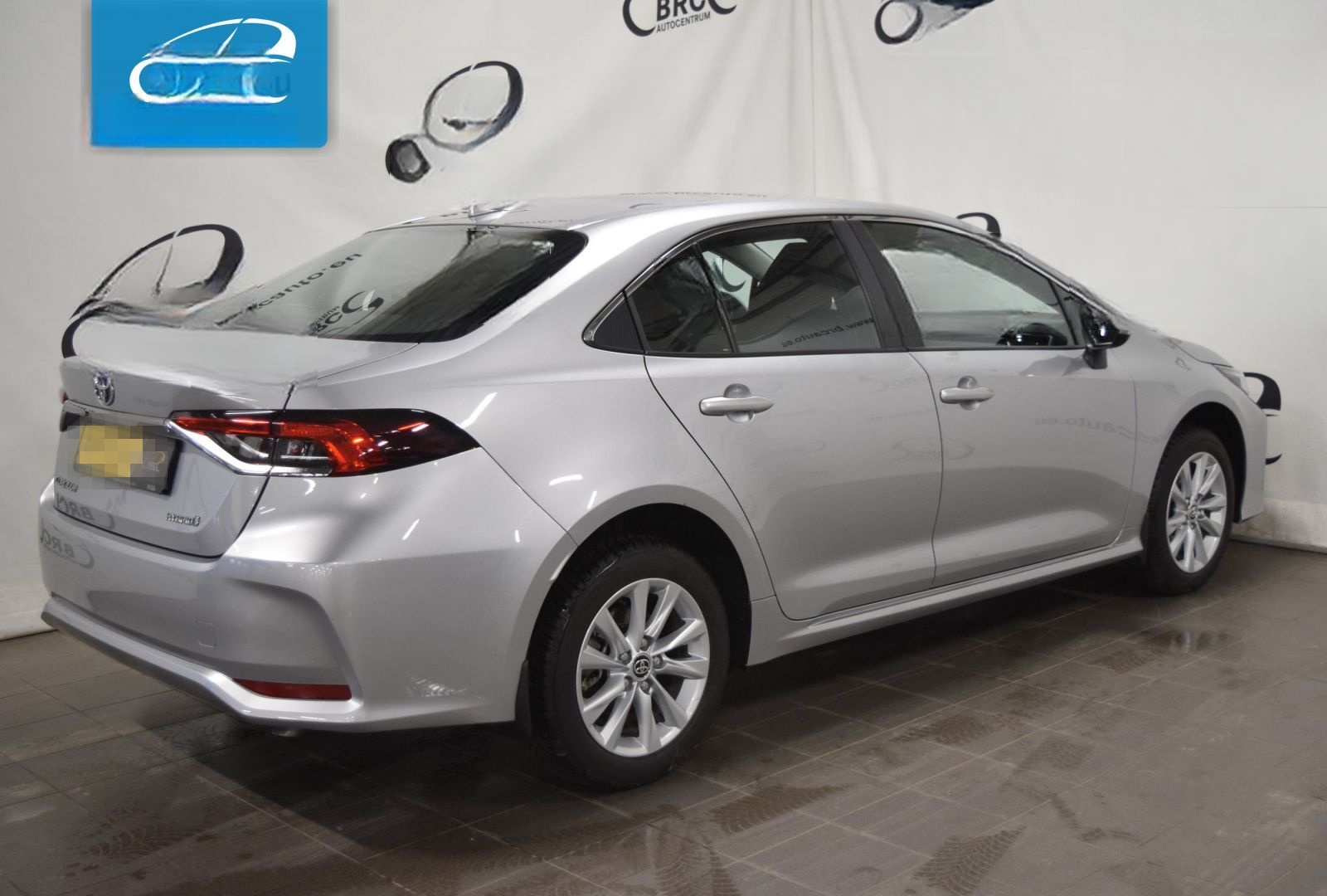 Toyota Corolla Hybrid A/T foto 2