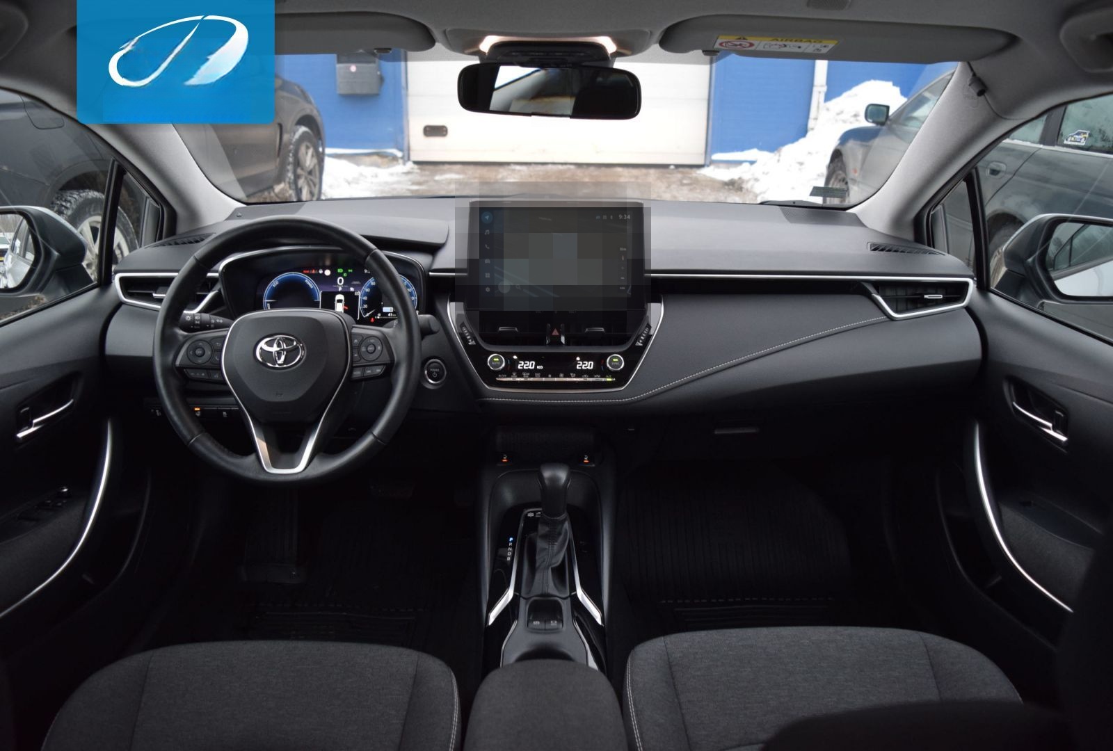 Toyota Corolla Hybrid A/T foto 15