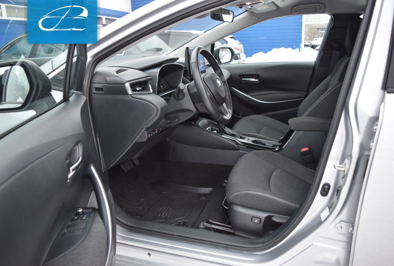 Toyota Corolla Hybrid A/T foto 3