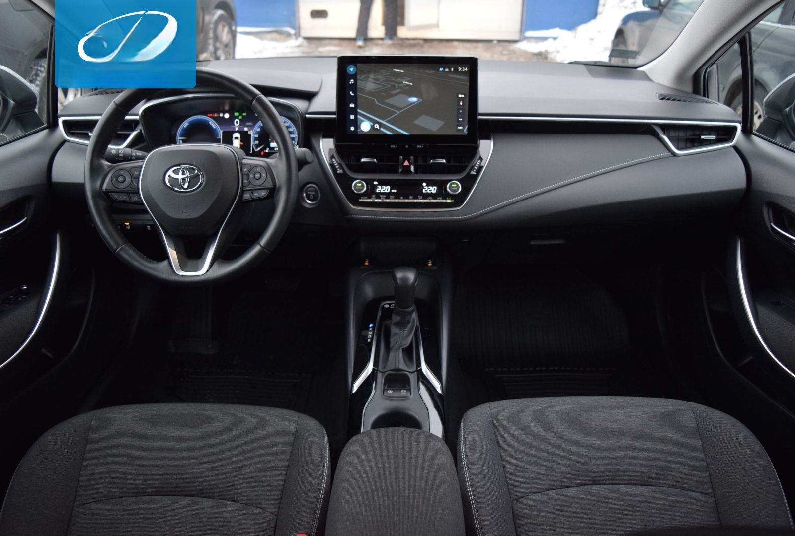 Toyota Corolla Hybrid A/T foto 4