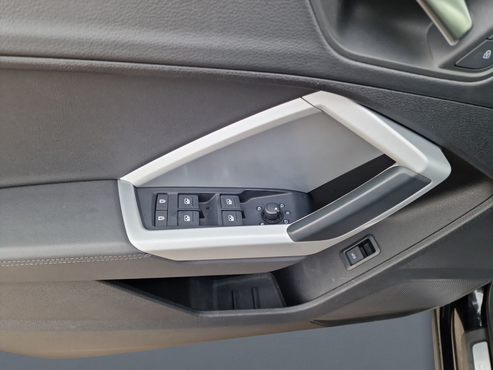 Audi Q3 Sportback 35 TDI S line KAM. AHK ACC 19" SHZ  foto 22