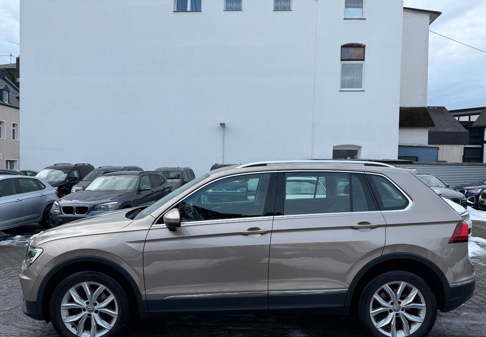 Volkswagen Tiguan 2.0 TDI *DSG*4MOTION*HIGHLINE*NAVI*LED* foto 6