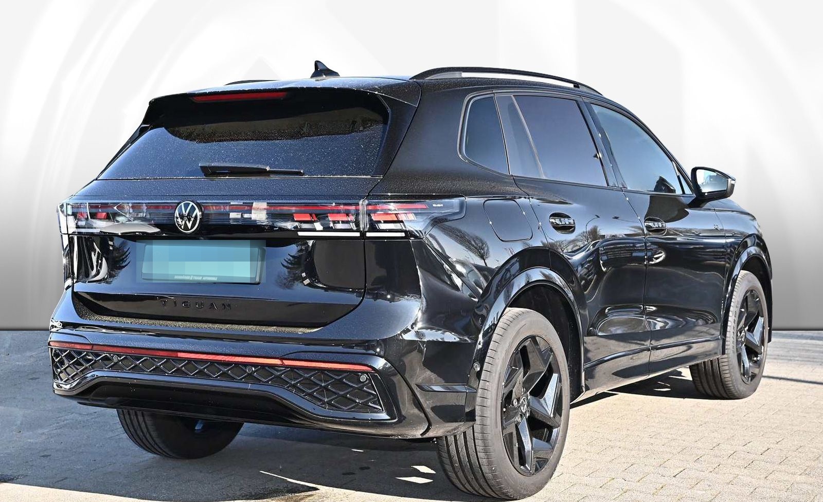 Volkswagen Tiguan 2.0 TDI 4Motion DSG R-Line 3,99% Finanzie foto 3