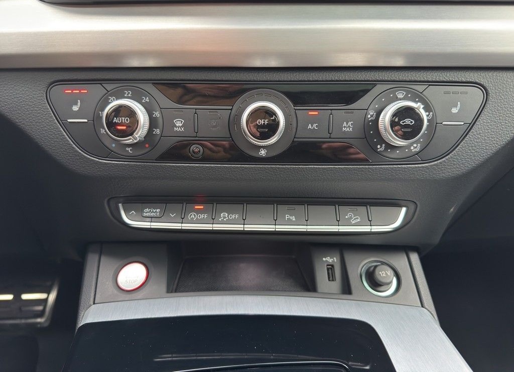 Audi SQ5 3.0 TDI quattro *PANO*KAMERA*NAVI*LED* foto 16