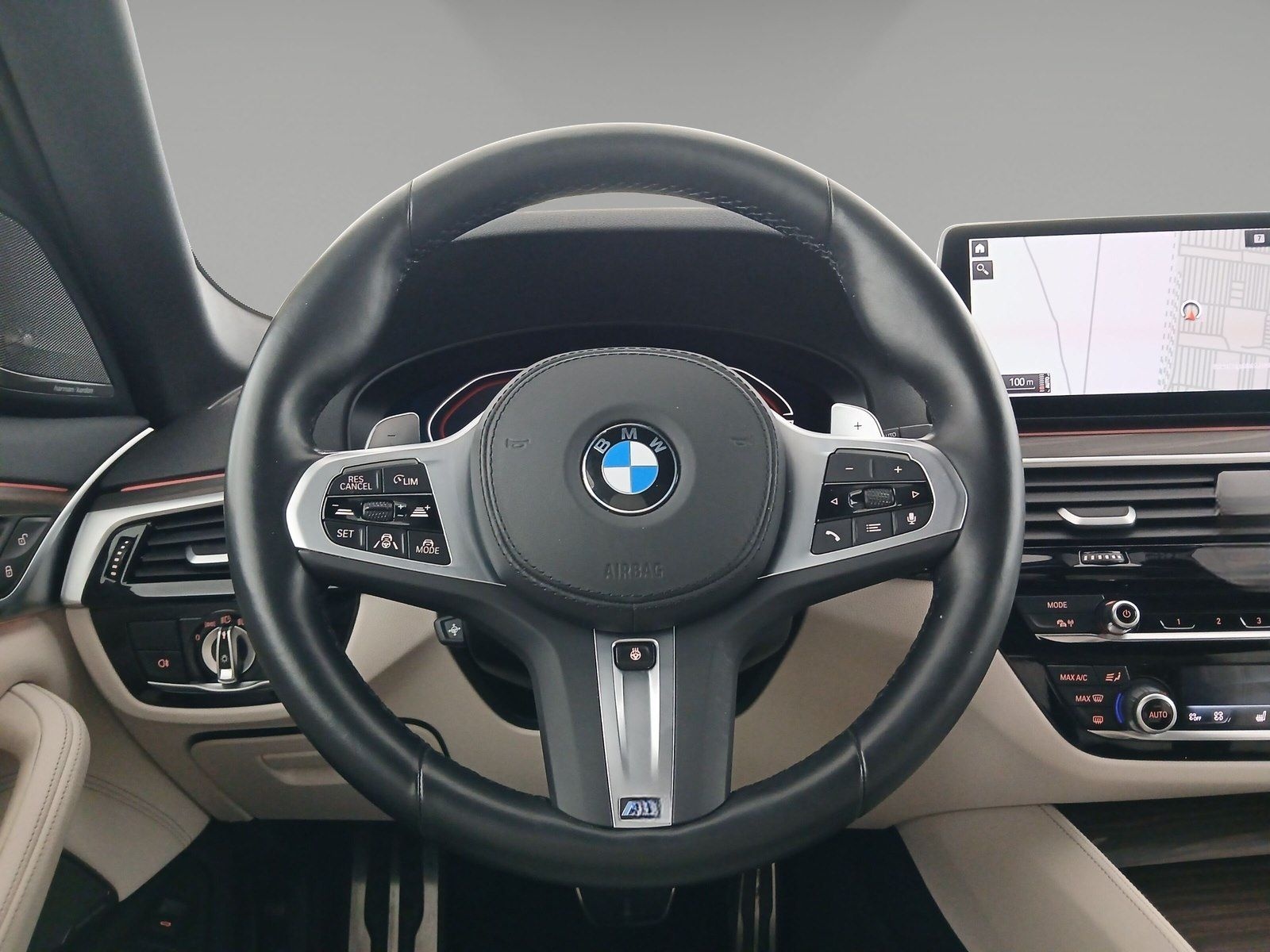 BMW 530d xDrive Touring M Sport Standheizung AHK foto 9