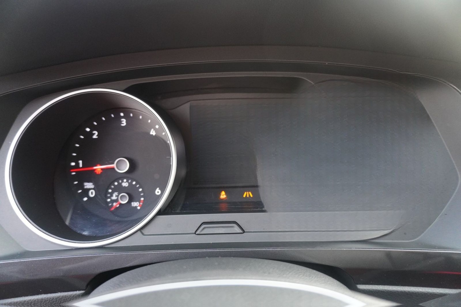 Volkswagen Tiguan 2.0 TDI 4Motion Sound AHK ACC Kamera Navi foto 17