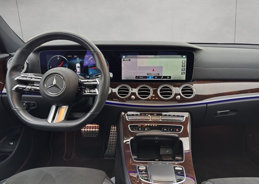 Mercedes-Benz E 300 d 4M AMG HuD Pano Standheizung foto 13