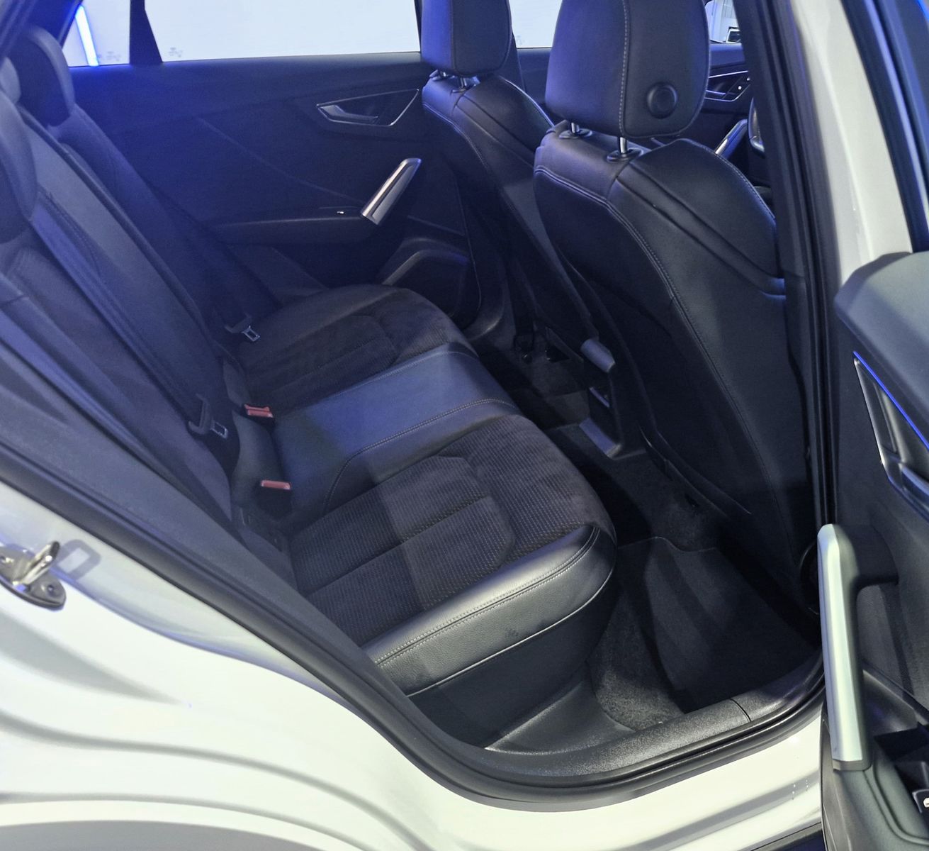 Audi Q2 QUATTRO S LINE LED/LEDER/PANORAMA/ foto 13