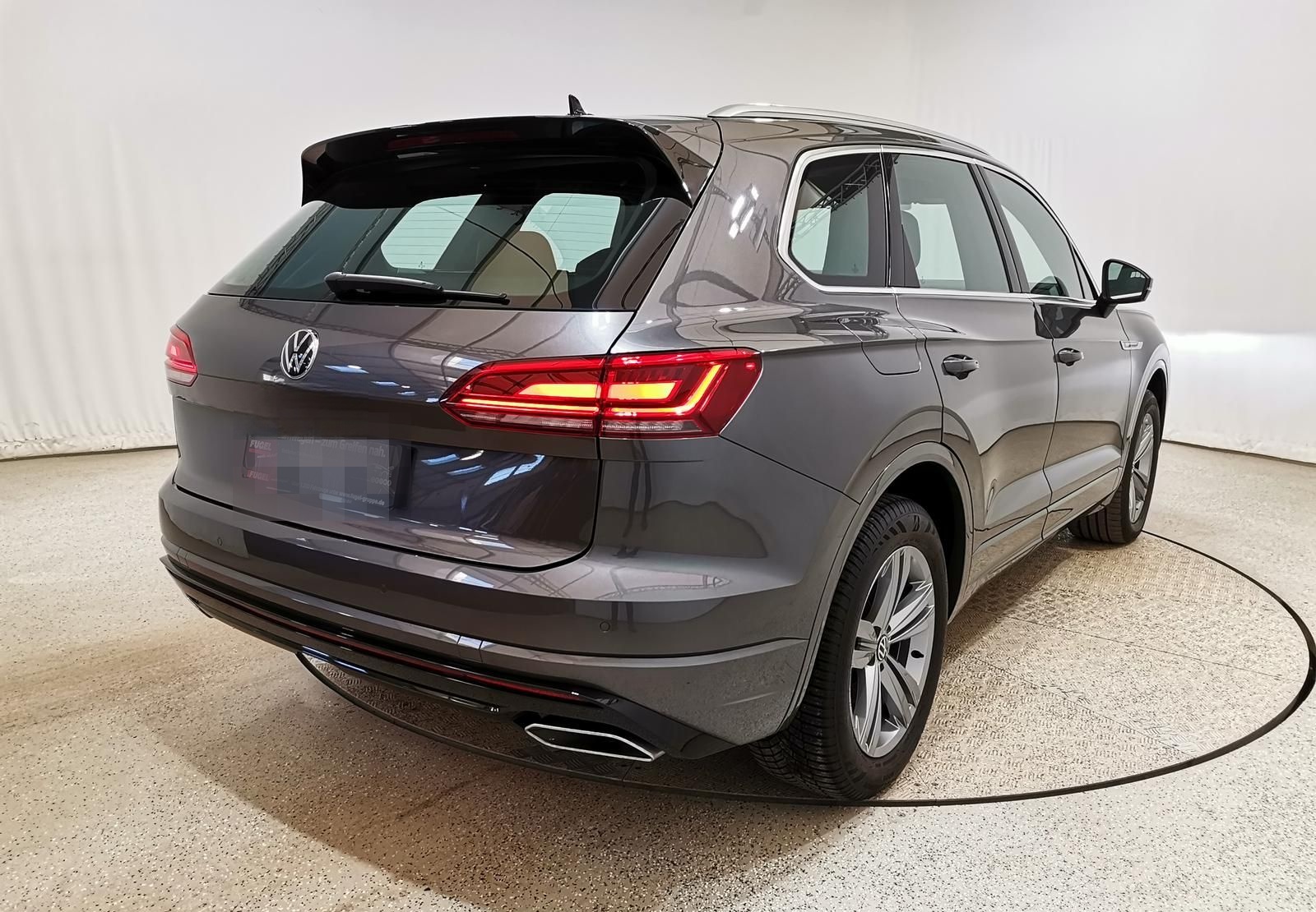 Volkswagen Touareg 3.0 V6 TDI DSG R-Line 4Motion Leder|Navi foto 4