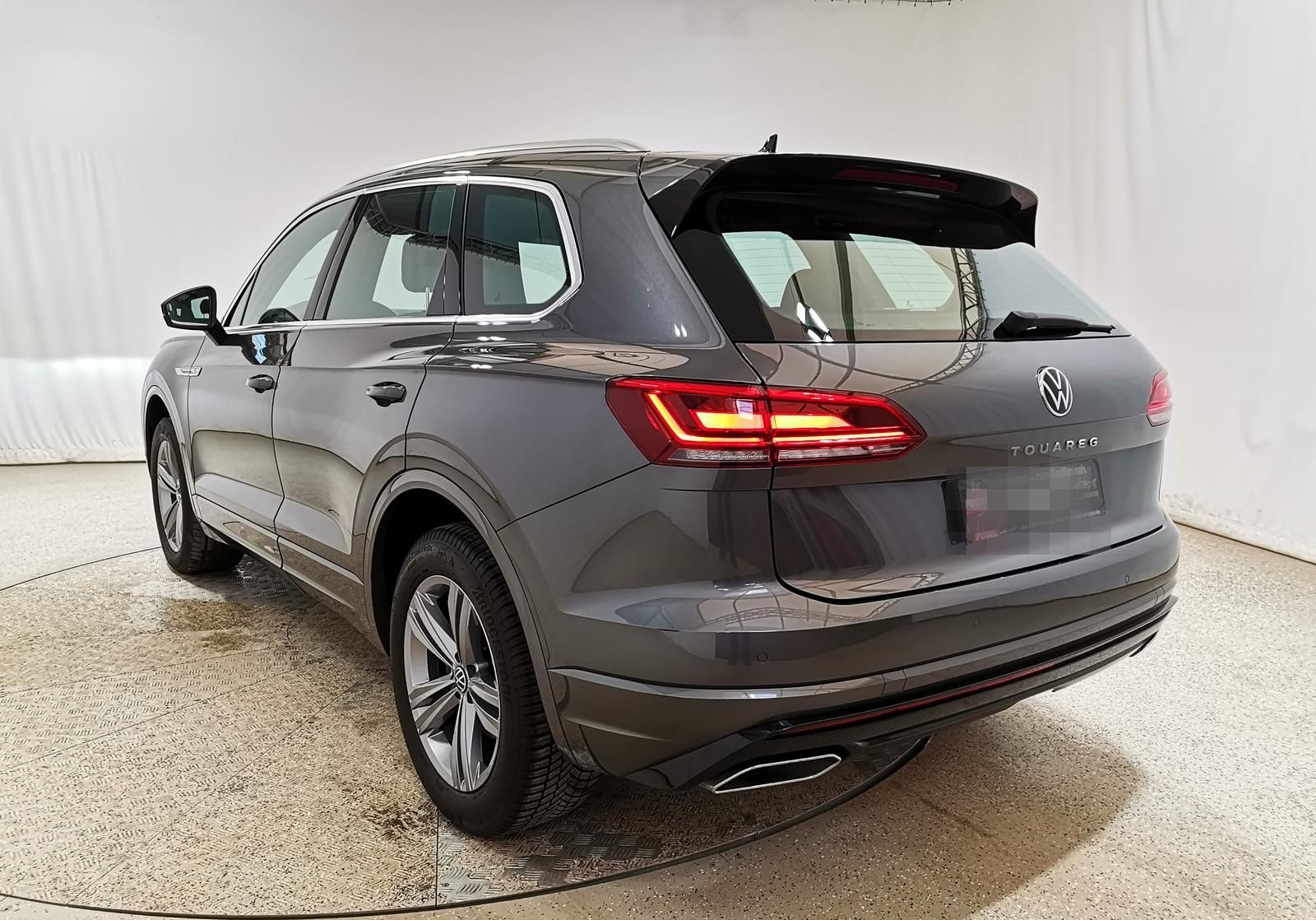 Volkswagen Touareg 3.0 V6 TDI DSG R-Line 4Motion Leder|Navi foto 5