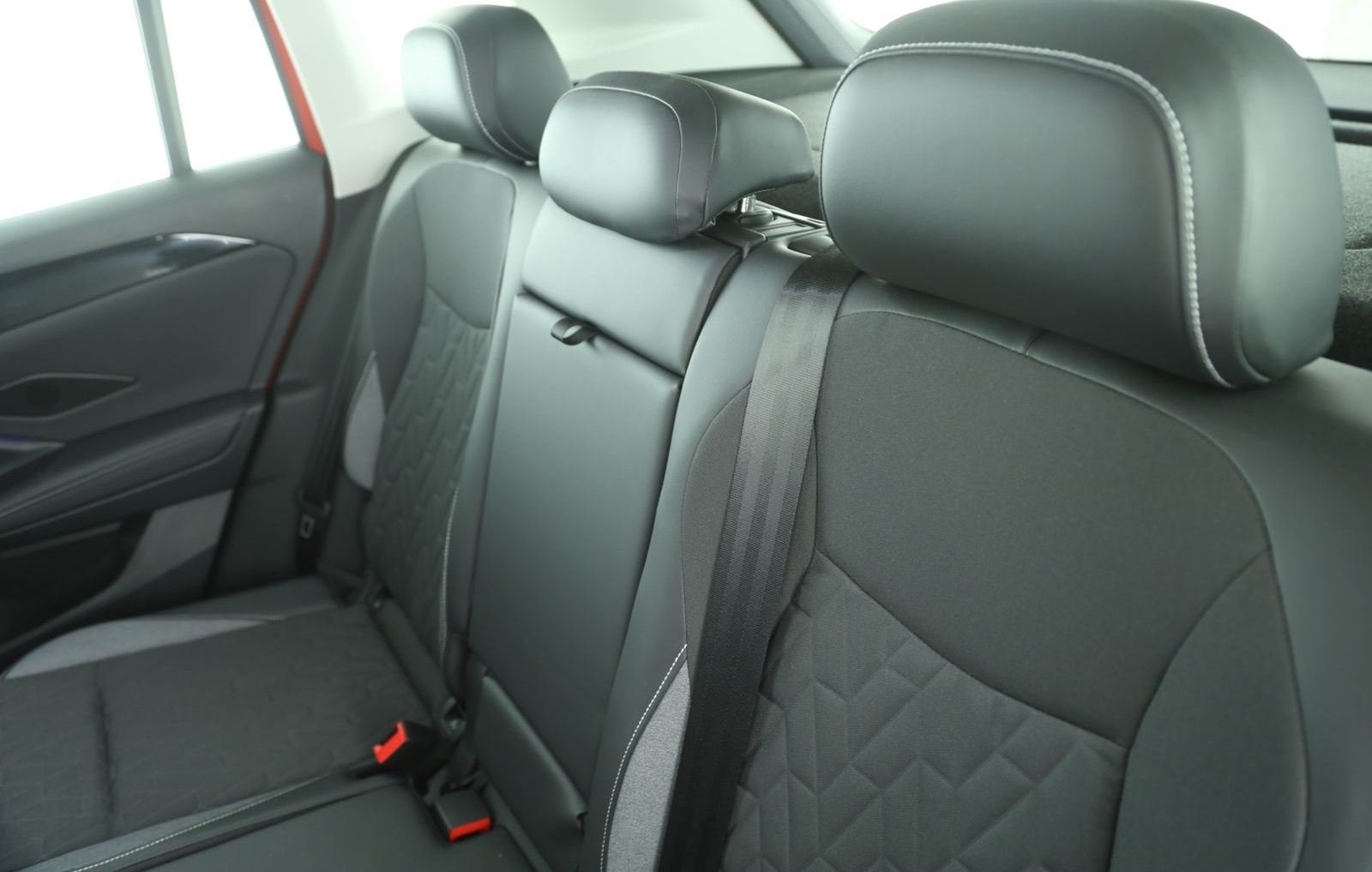 Volkswagen Tiguan 1.5 eTSI DSG GOAL | NAVI | LED | AHK | foto 10