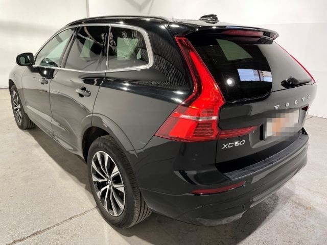 Volvo XC60 B4 Core Leder LED Navi Klima PDC foto 2