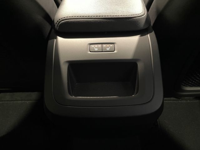 Volvo XC60 B4 Core Leder LED Navi Klima PDC foto 10