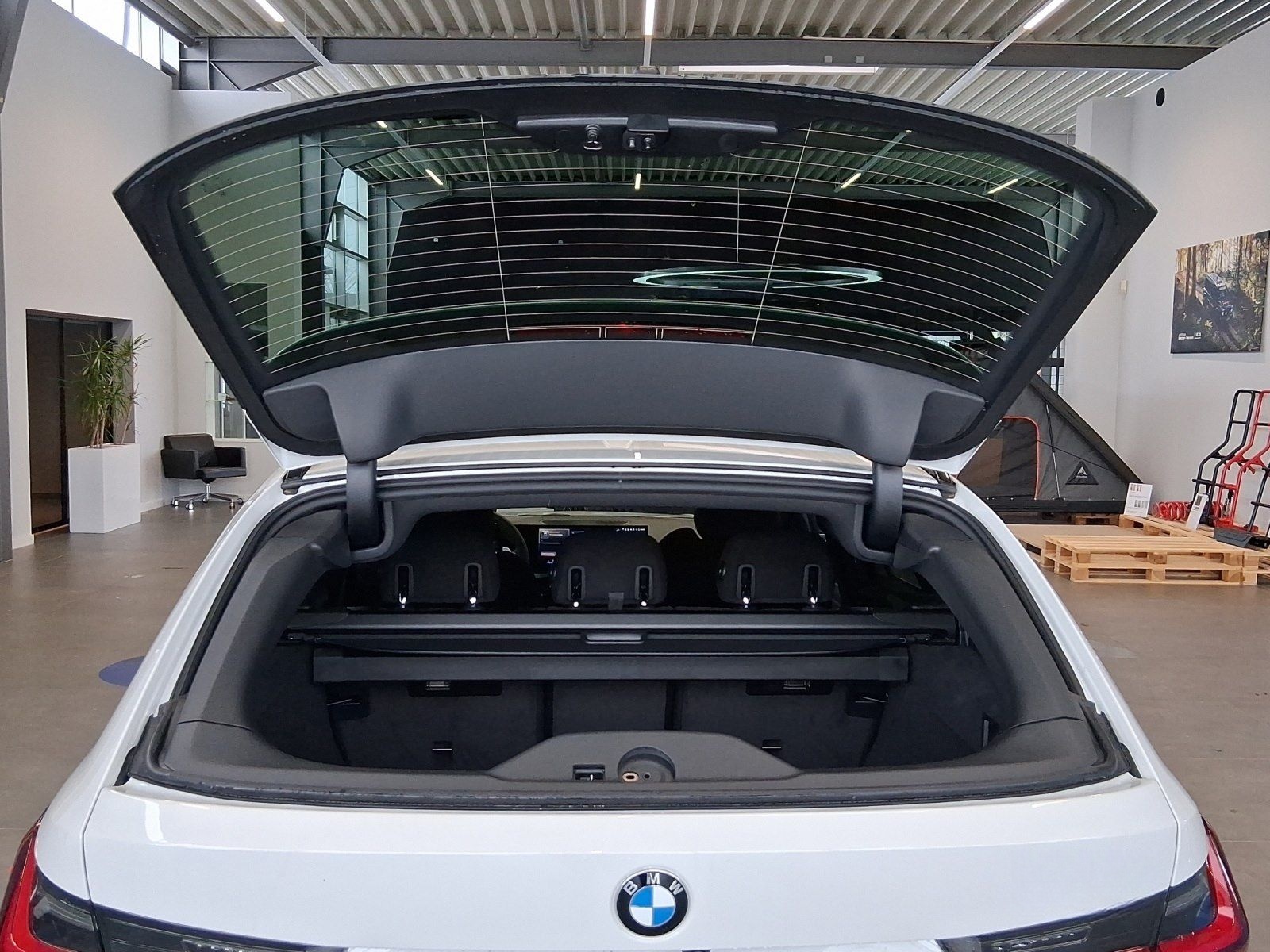 BMW 318d Touring UPE - 59.820,- € #exclusive foto 14