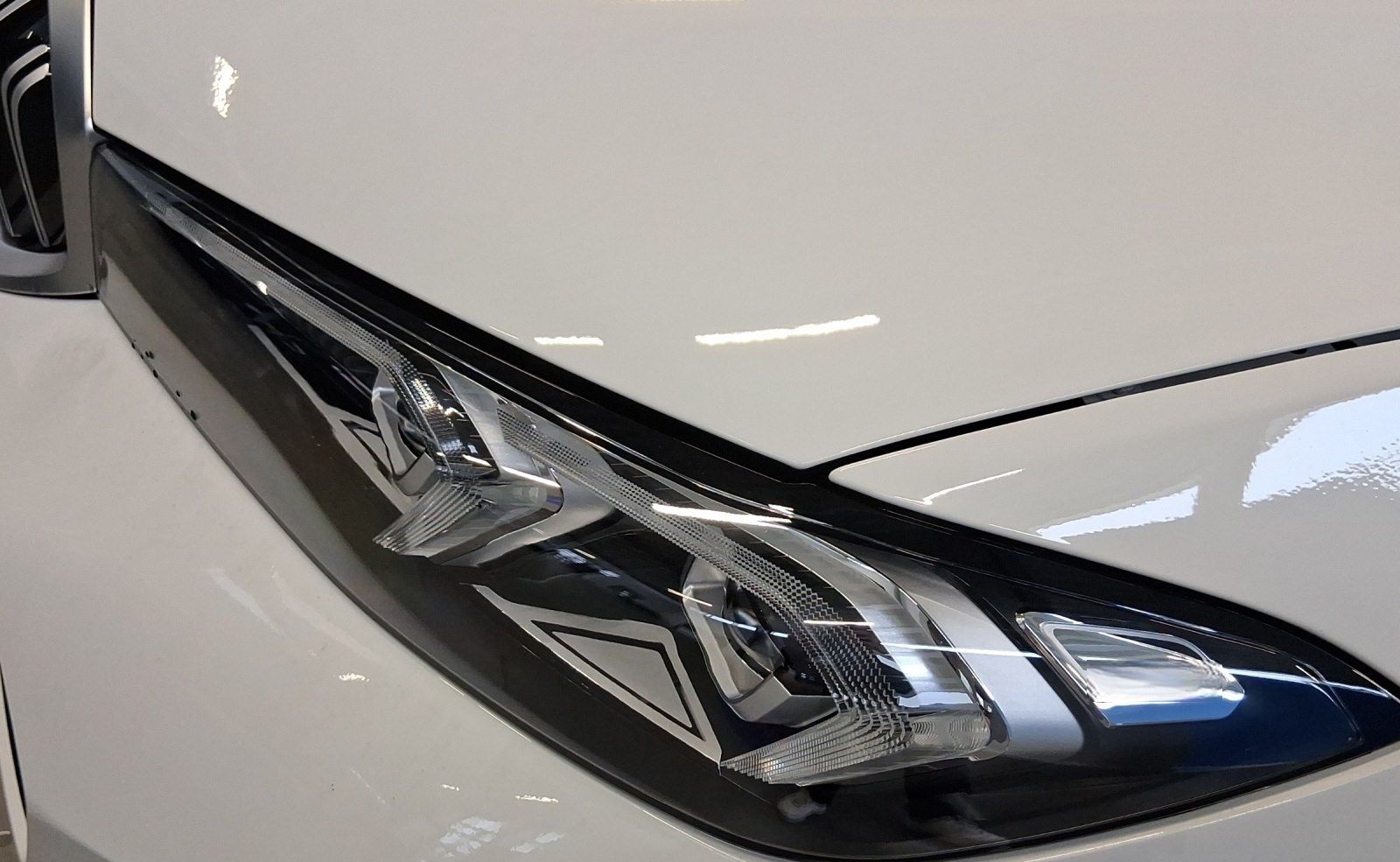 BMW 318d Touring UPE - 59.820,- € #exclusive foto 16