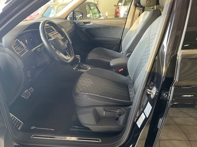 Volkswagen Tiguan Allspace R-Line 2.0 TDI 4Motion Sportpake foto 11