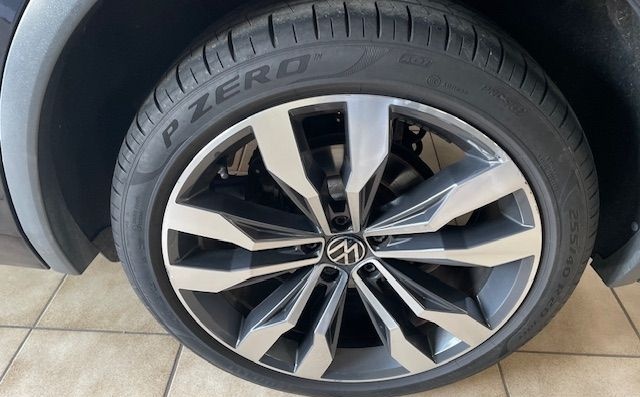 Volkswagen Tiguan Allspace R-Line 2.0 TDI 4Motion Sportpake foto 6
