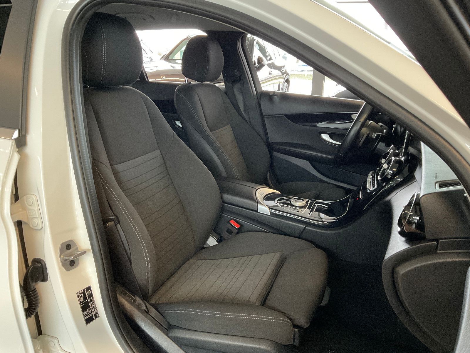 Mercedes-Benz C 180d T GARMIN/AHK/LED/KAMERA/BUSINESS foto 10