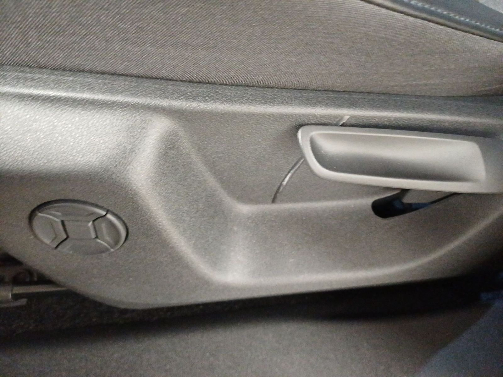 Volkswagen Tiguan eTSI Life AHK STANDH.MATRIX KAMERA NAVI A foto 8