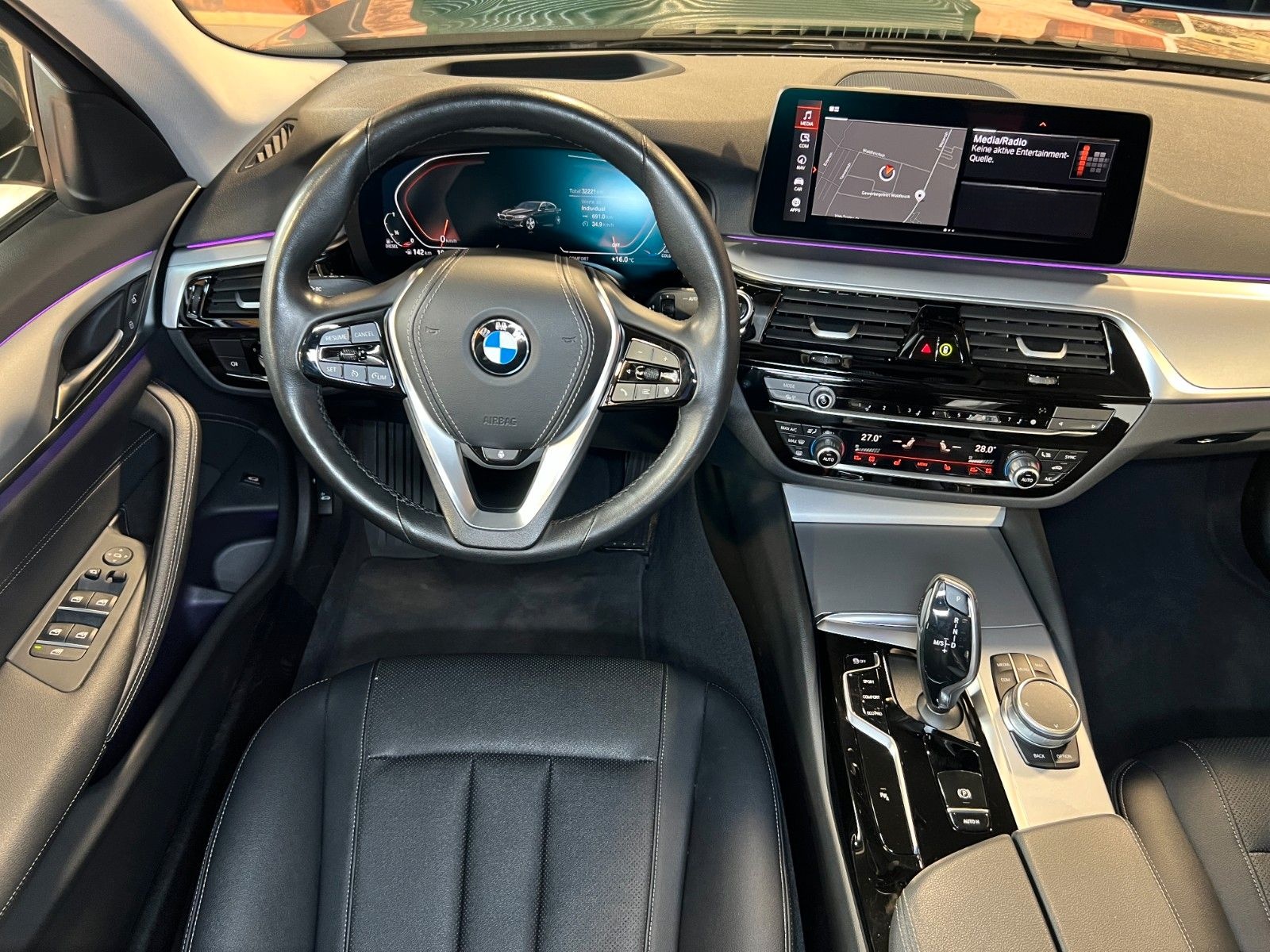 BMW 530 d LCi Automat, LED, Leder, HUD, Standheizung foto 18