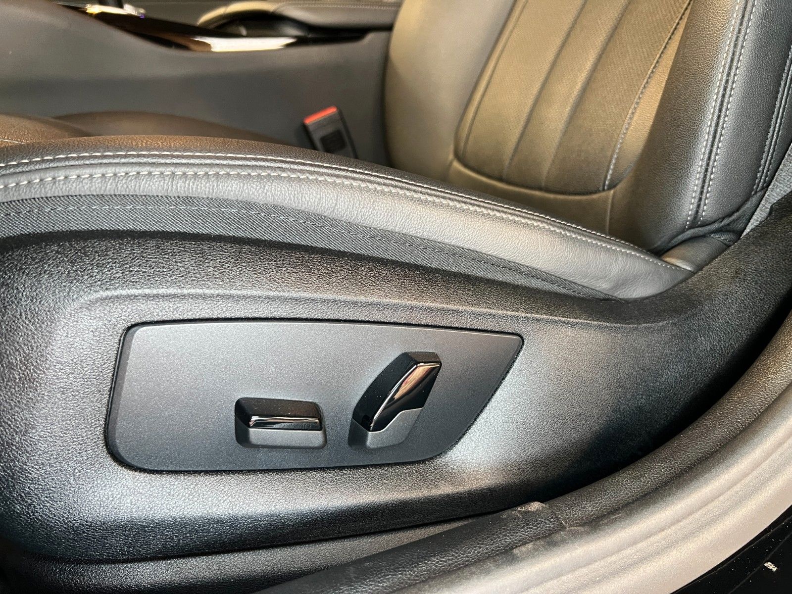 BMW 530 d LCi Automat, LED, Leder, HUD, Standheizung foto 21