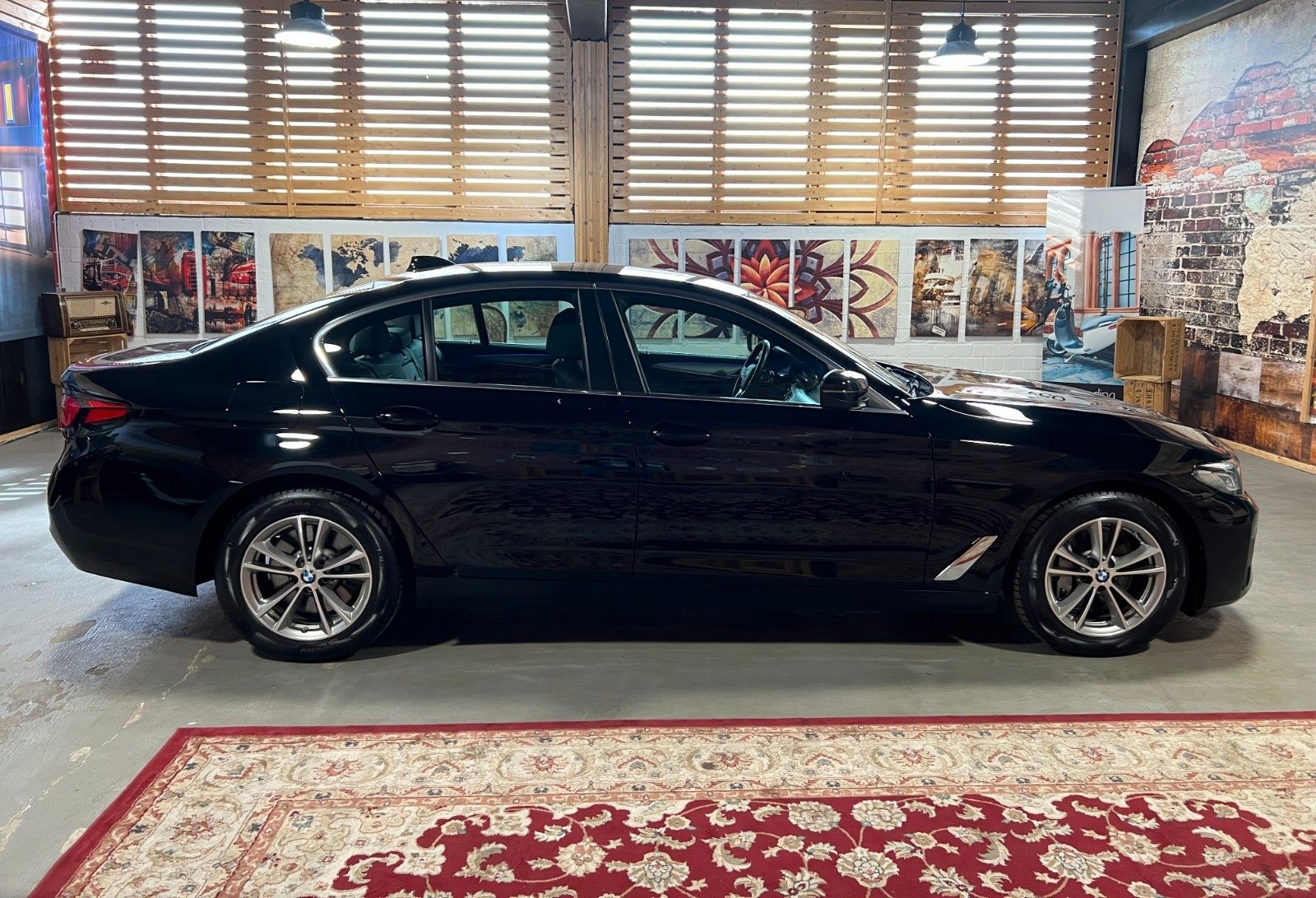 BMW 530 d LCi Automat, LED, Leder, HUD, Standheizung foto 5