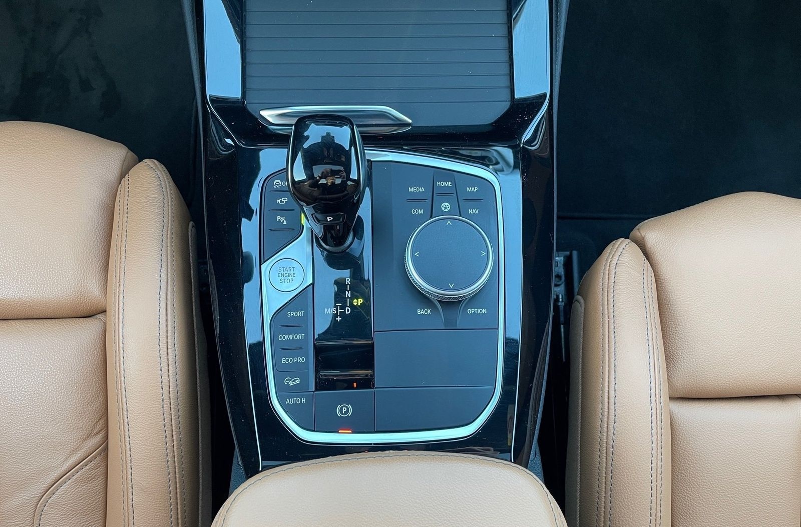 BMW X3 xDrive30i M Sport HUD Pano DA+ H/K AHK STH foto 14