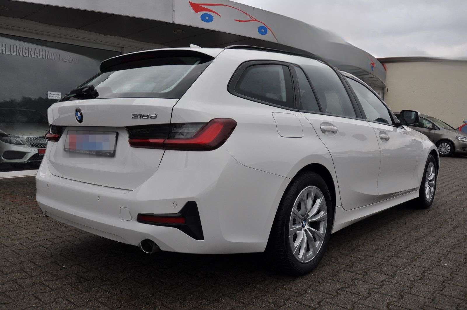 BMW 318 Baureihe 3 Touring 318 d Advantage foto 24