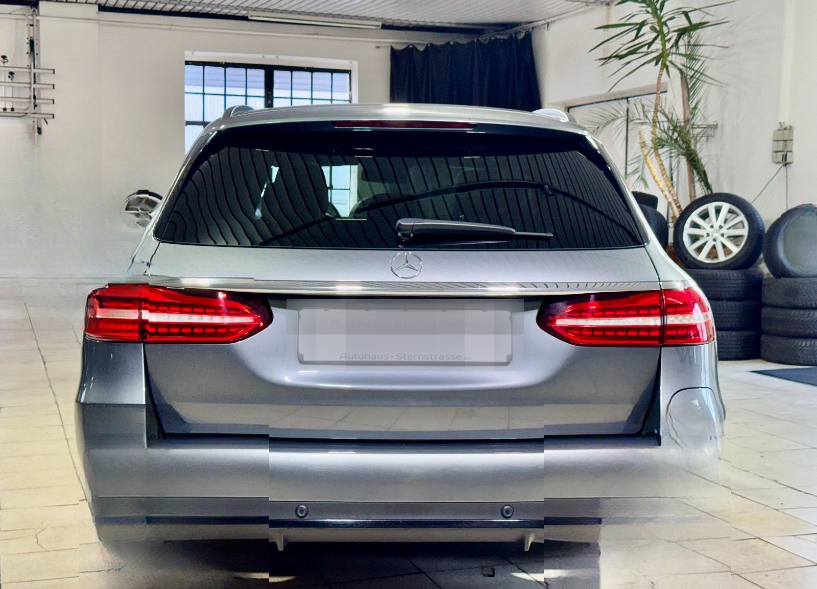 Mercedes-Benz E 300T de*AMG-Line*Pano*360°*Burmester*Night* foto 4