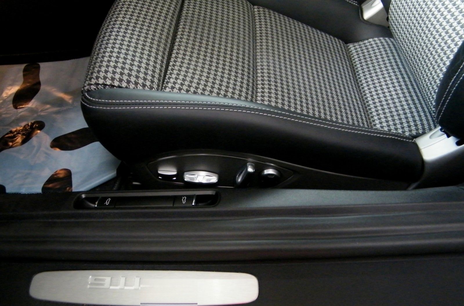 Porsche 991 S Jubi.50 Ltd.Ed. 1832 WLS 430PS PCCB foto 6