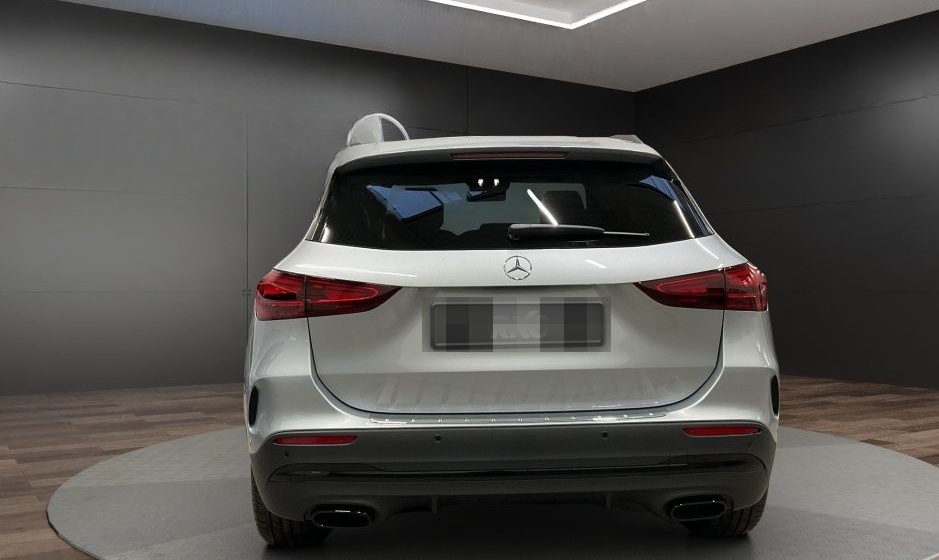 Mercedes-Benz GLA 200 AMG NIGHT PANORAMA DISTRONIC 360°AHK foto 5