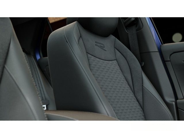 Volkswagen T-Roc R-Line 1.5 eTSI |AreaView|Klima|Headup|LM foto 14