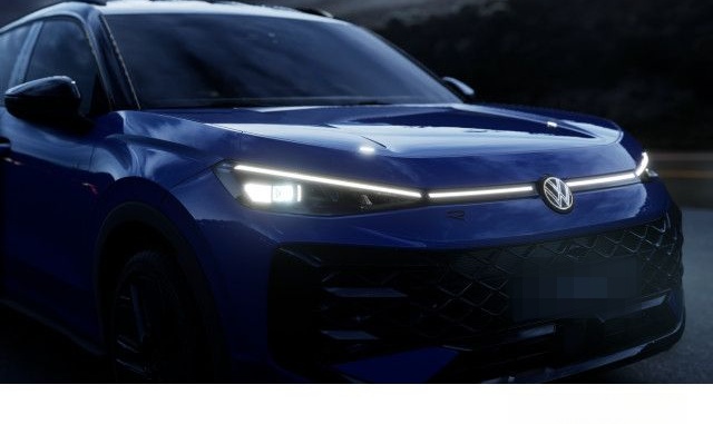 Volkswagen T-Roc R-Line 1.5 eTSI |AreaView|Klima|Headup|LM foto 19