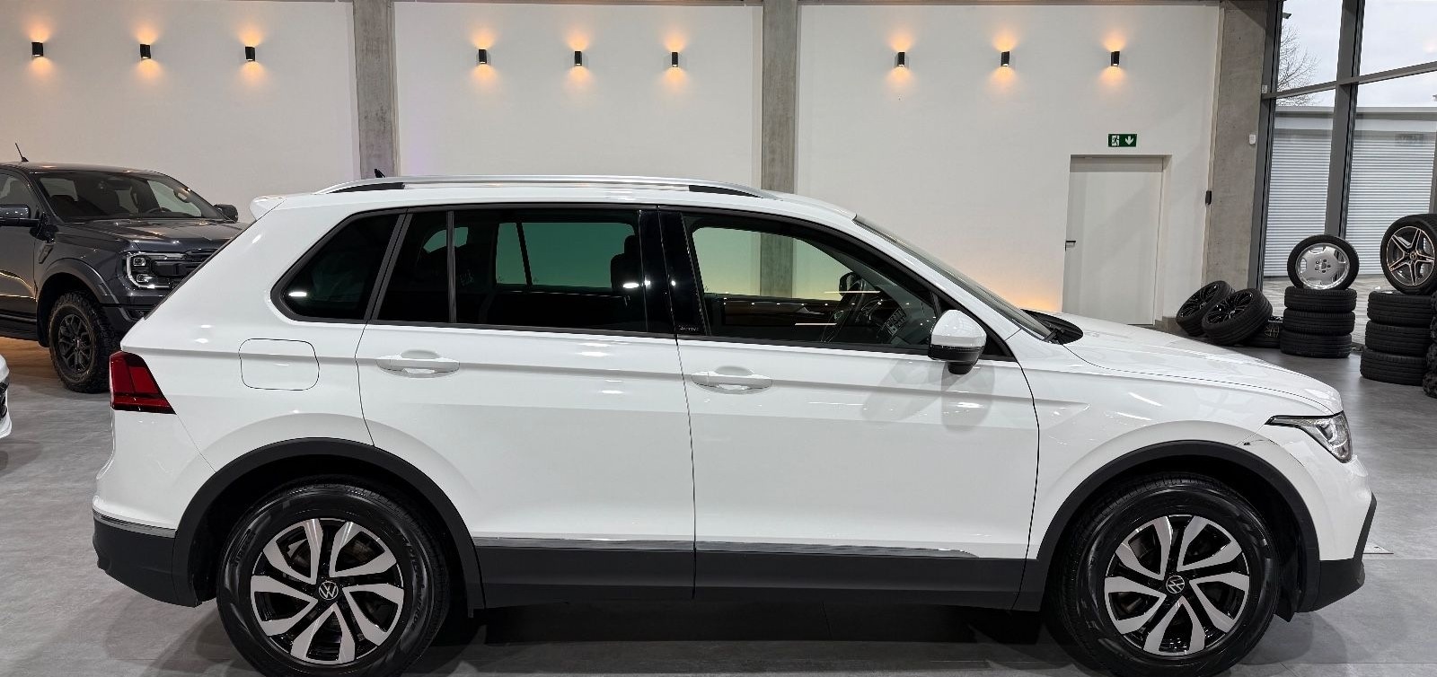 Volkswagen Tiguan Active eHybrid*LED*Ambiente*CarPlay*LHZ* foto 5