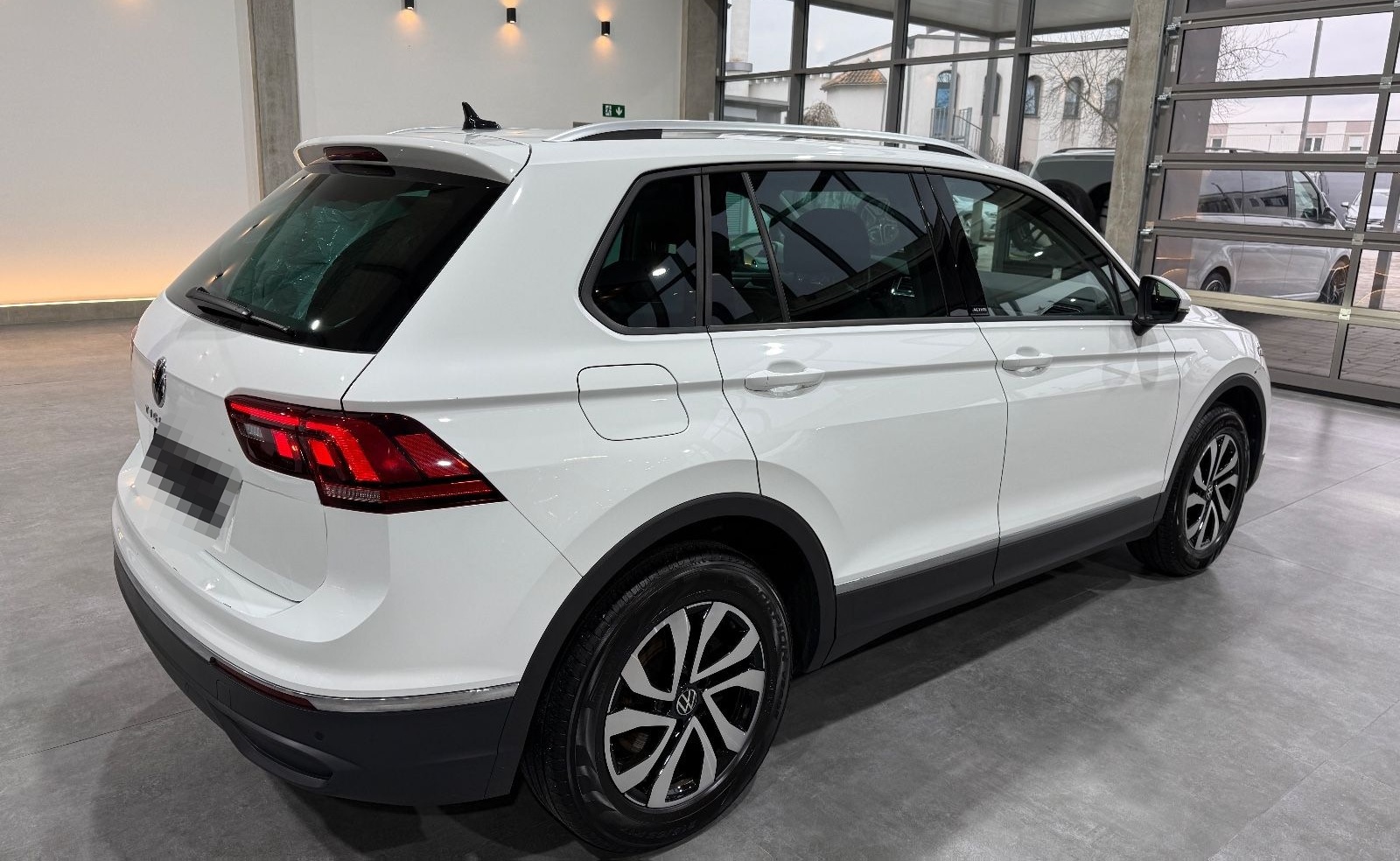 Volkswagen Tiguan Active eHybrid*LED*Ambiente*CarPlay*LHZ* foto 6