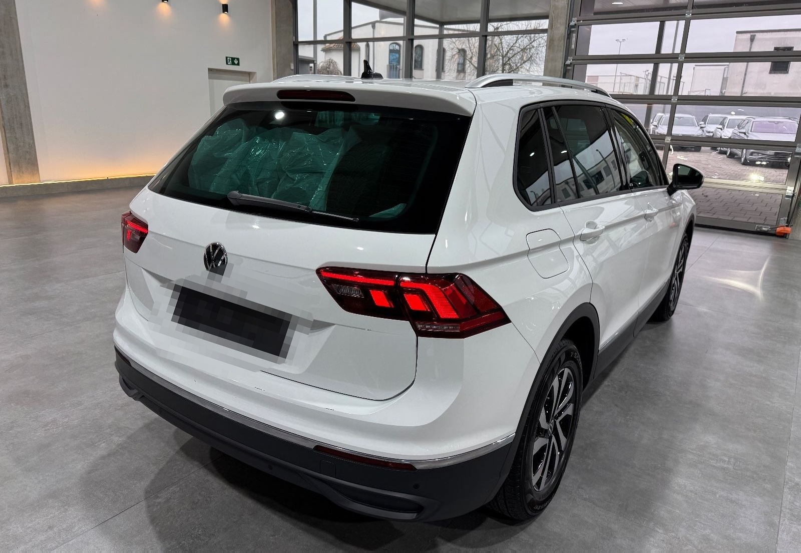 Volkswagen Tiguan Active eHybrid*LED*Ambiente*CarPlay*LHZ* foto 7