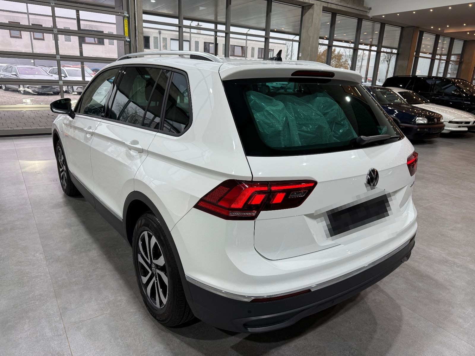 Volkswagen Tiguan Active eHybrid*LED*Ambiente*CarPlay*LHZ* foto 9