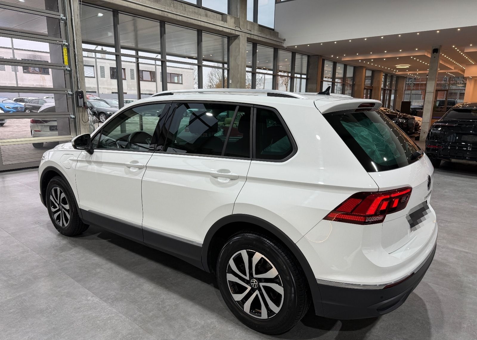 Volkswagen Tiguan Active eHybrid*LED*Ambiente*CarPlay*LHZ* foto 10