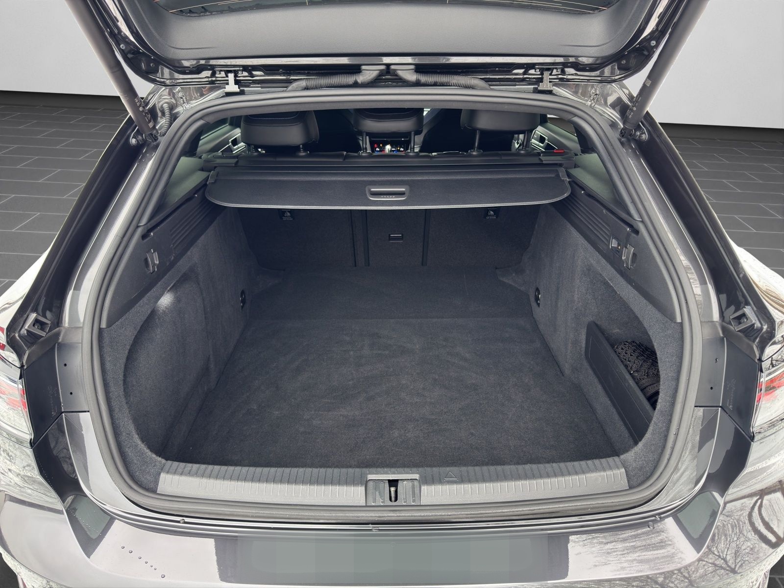 Volkswagen Arteon Shooting Brake R 2.0 TSI HUD AHK IQ-LGHT foto 15