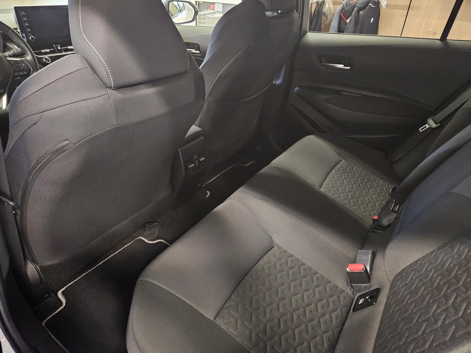 Toyota Corolla Touring Sports Hybrid Team D foto 4