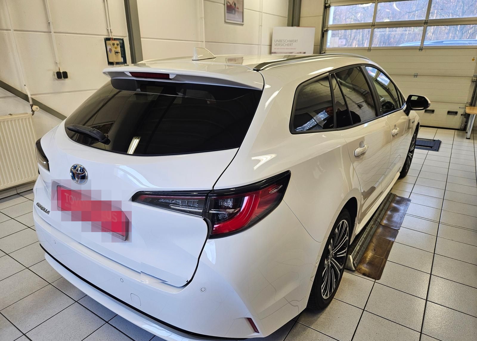 Toyota Corolla Touring Sports Hybrid Team D foto 6