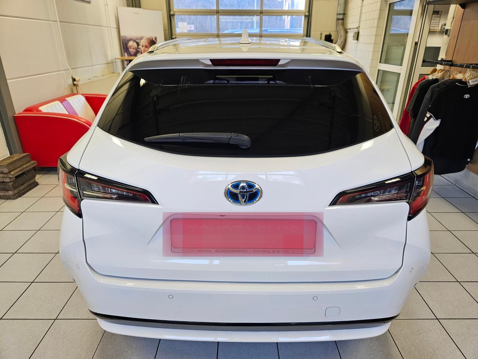 Toyota Corolla Touring Sports Hybrid Team D foto 9