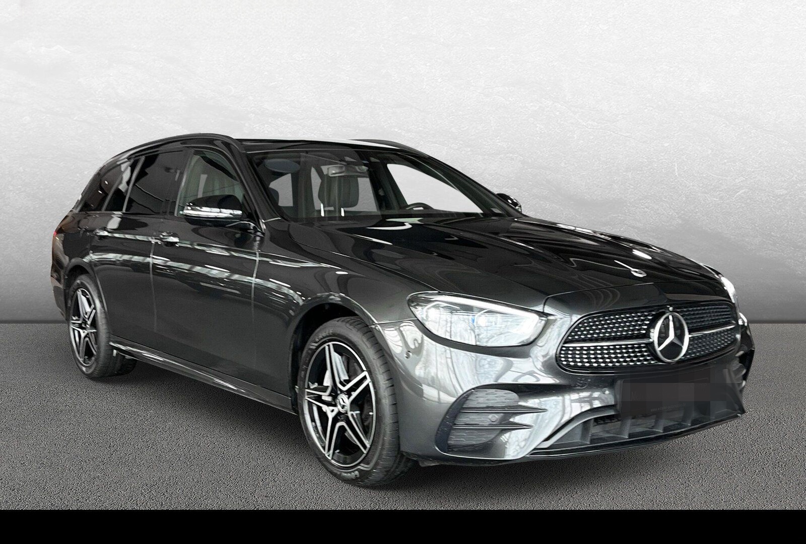 Mercedes-Benz E 300 de 4M T AMG Line 360°/HUD/Night/PANO/Burm. foto 4