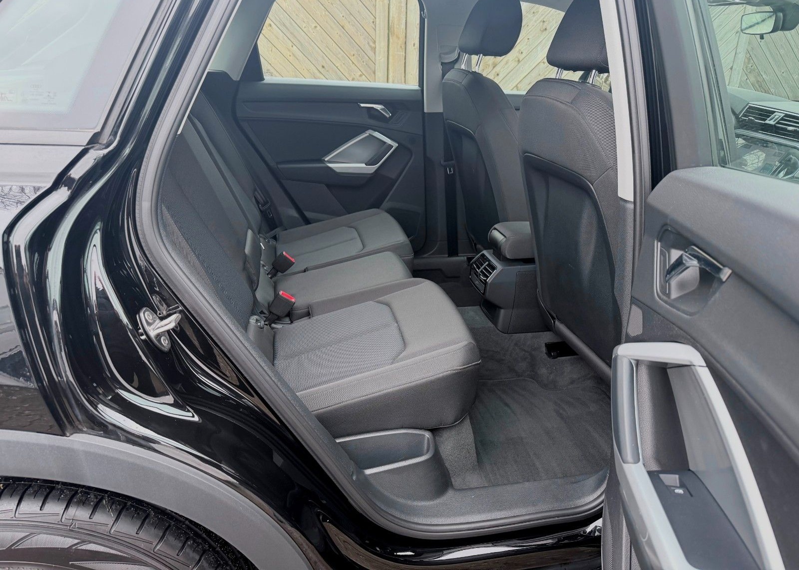 Audi Q3 35 TFSI°Navigation°Spurhalteass.° foto 12