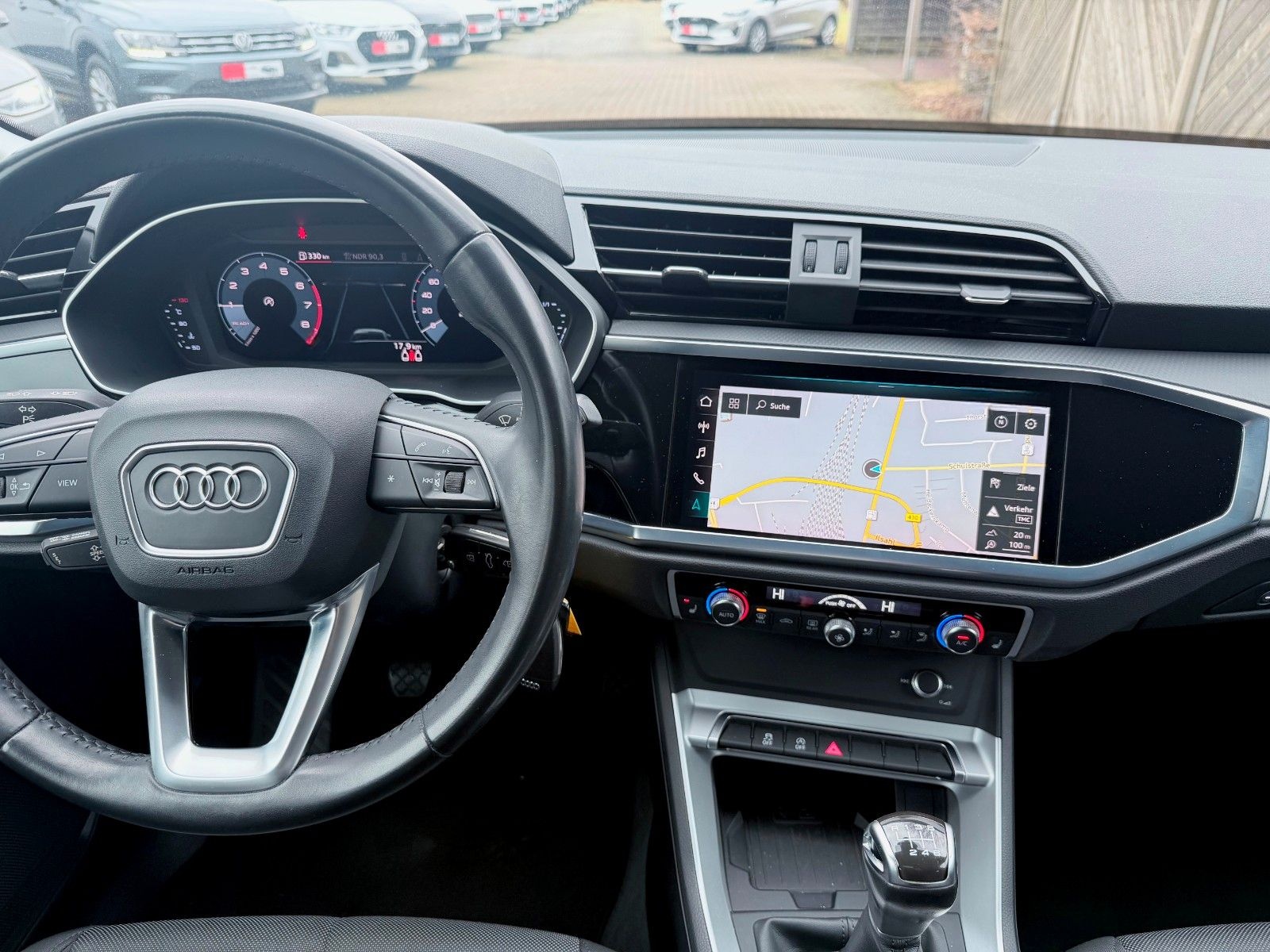 Audi Q3 35 TFSI°Navigation°Spurhalteass.° foto 5